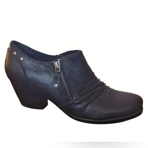 BareTrap Black Women's Ankle Boots